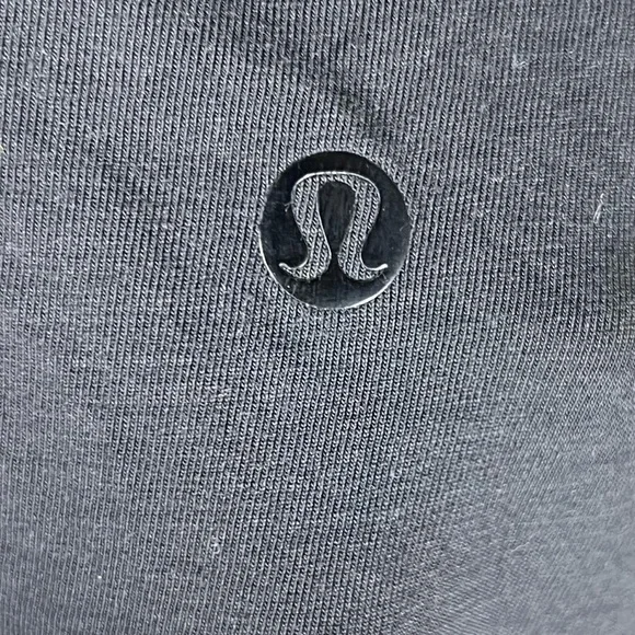 Lululemon Top Womens XS/M Black Breeze By Tunic Split Minimal Gym Active Hiking - Picture 9 of 10